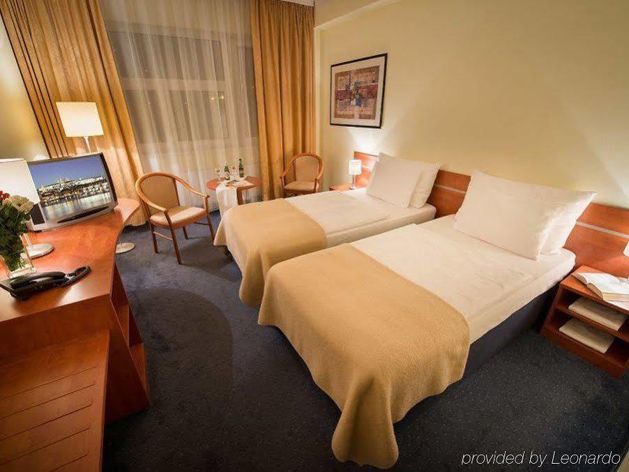 Rezidence Emmy Hotell Prag Exteriör bild