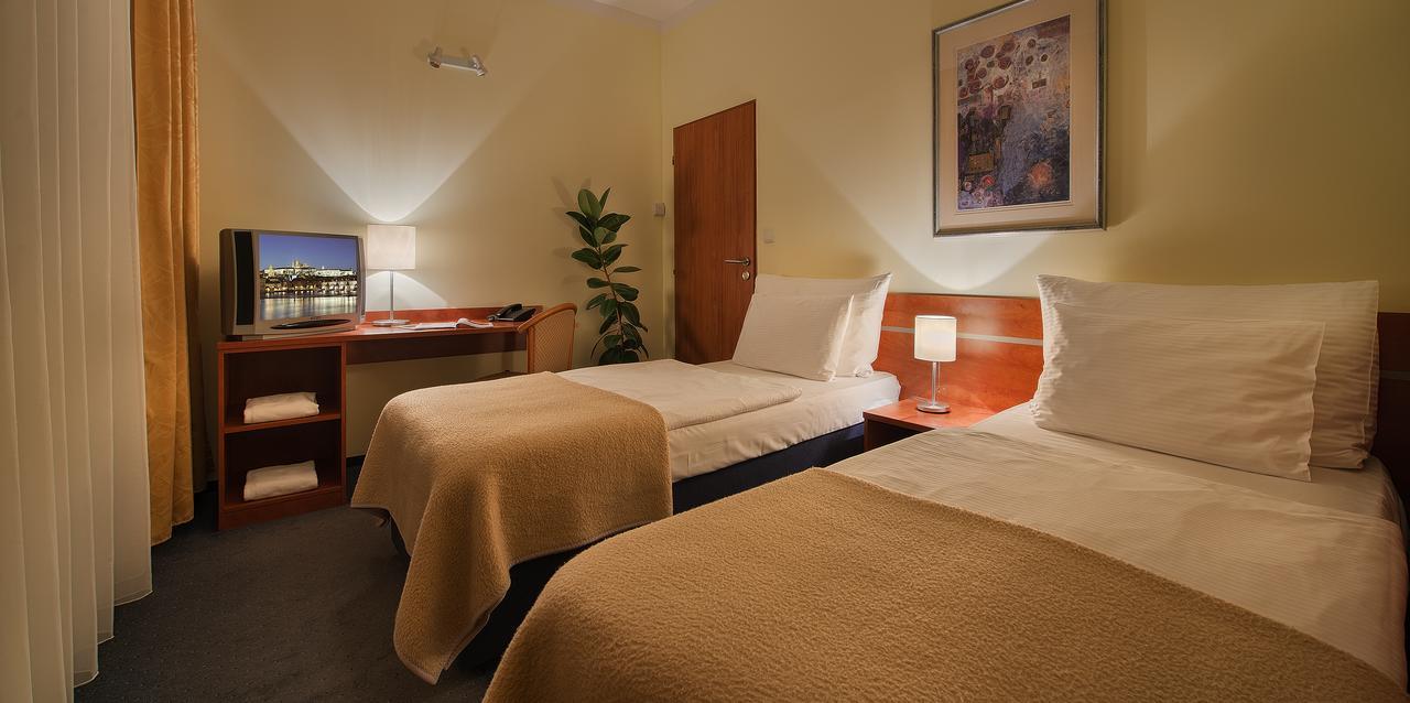 Rezidence Emmy Hotell Prag Exteriör bild